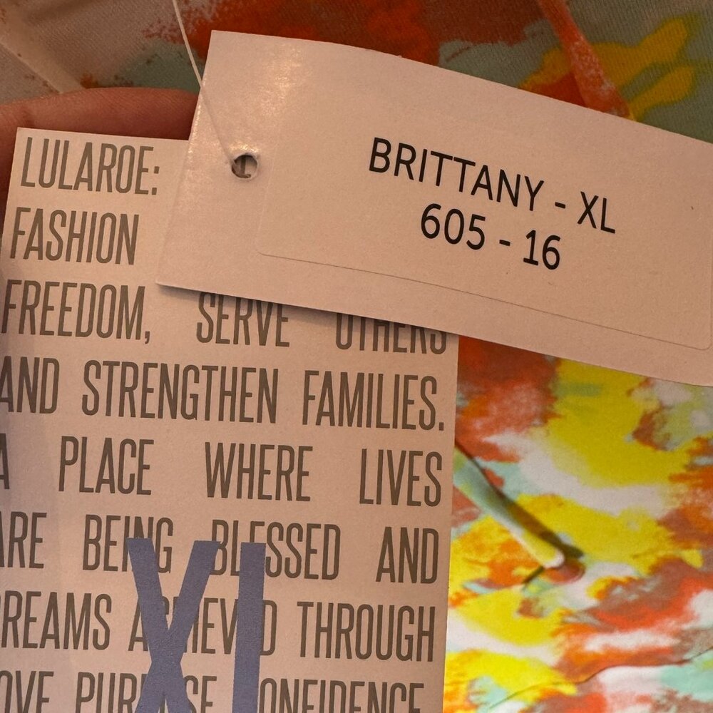 Lularoe- Brittany - Picture 3 of 4